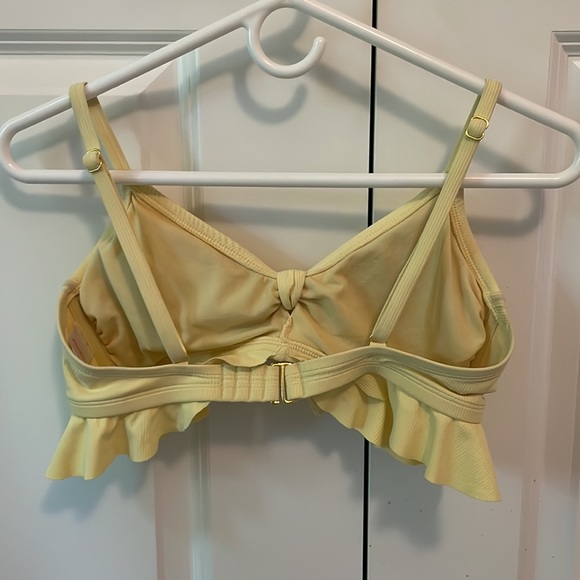 Xhilaration Bikini Top with Ruffles - Picture 2 of 4